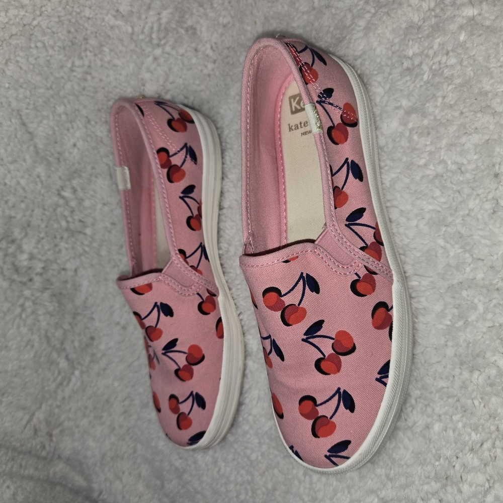 Kate Spade & Keds Collab 7 Pink Bright Red Cherry Sneakers Retro Spring Bold GUC - Picture 8 of 8
